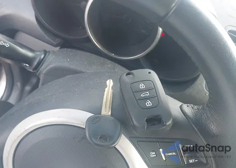 2012 Kia Soul + z USA, uszkodzony, nr VIN KNDJT2A68C7372109